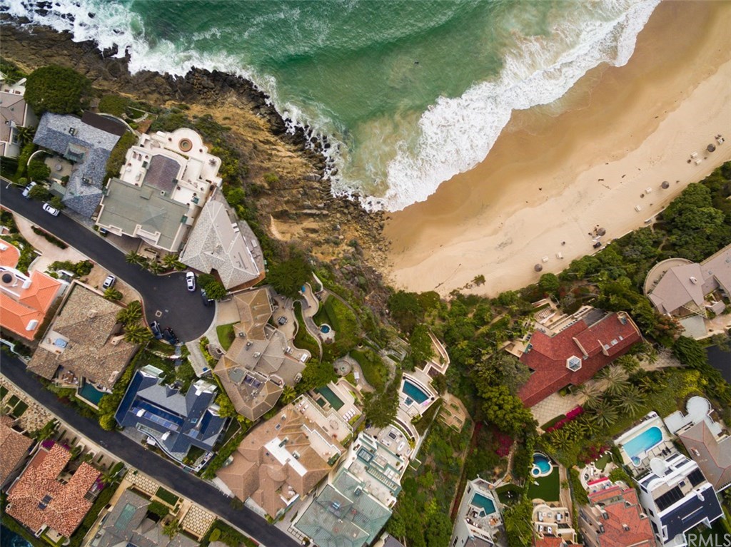 199 Emerald Bay Laguna Beach, CA 92651 - Photo 30 of 32