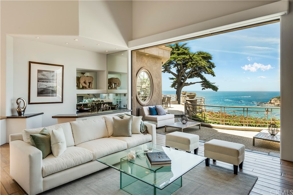 199 Emerald Bay Laguna Beach, CA 92651 - Photo 7 of 32