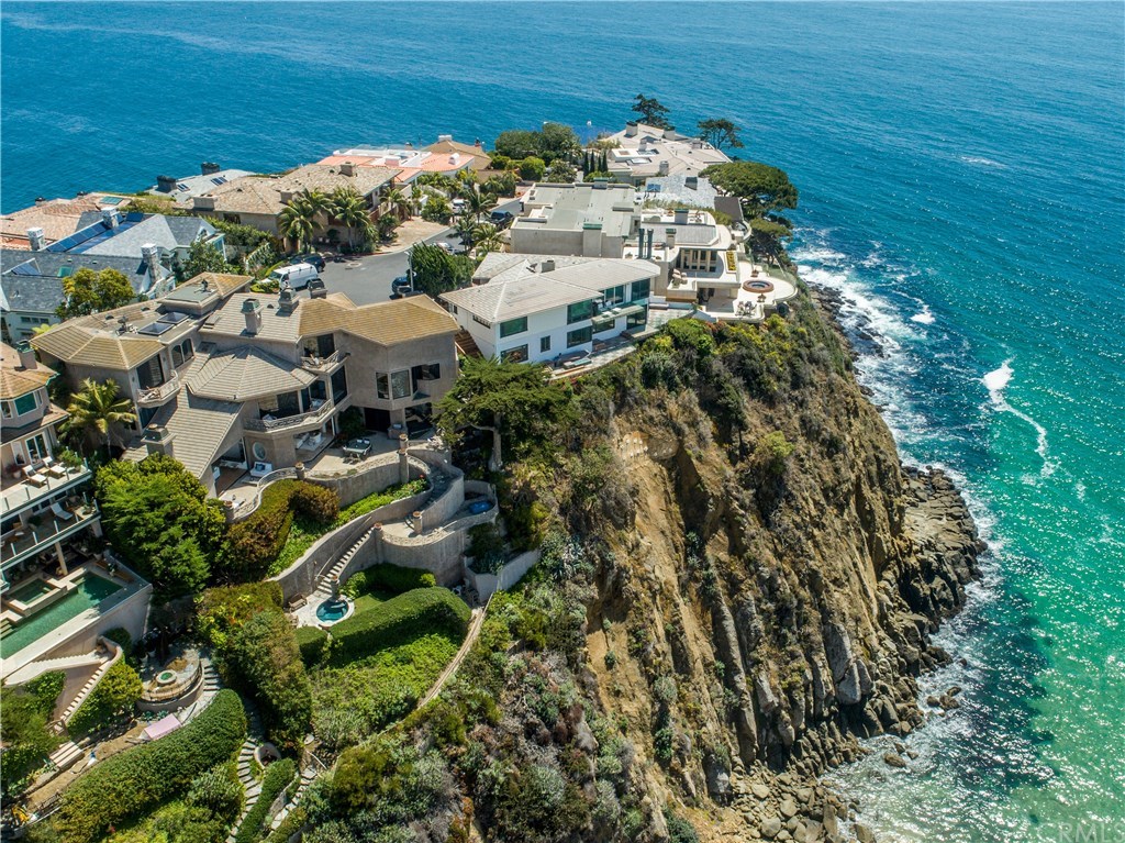 199 Emerald Bay Laguna Beach, CA 92651 - Photo 10 of 32