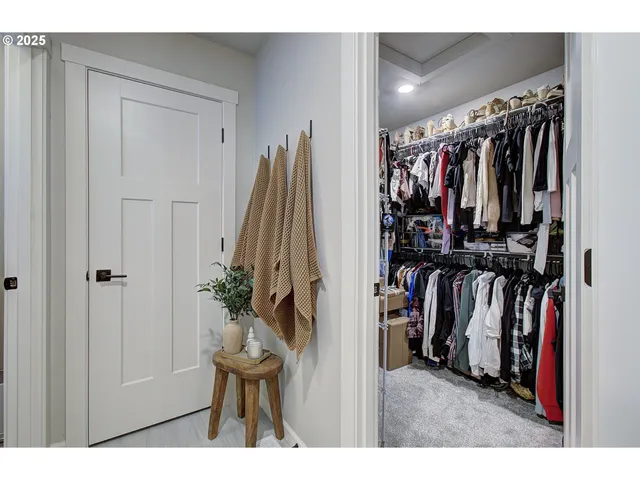 a view of a closet area