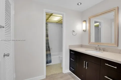 $520,000 | 145 Southeast 25th Road, Unit 602, Miami, FL 33129