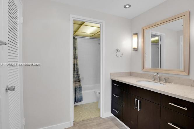 145 Southeast 25th Road, Unit 602 Miami, FL 33129 - Photo 21 of 30