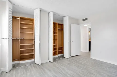 $520,000 | 145 Southeast 25th Road, Unit 602, Miami, FL 33129