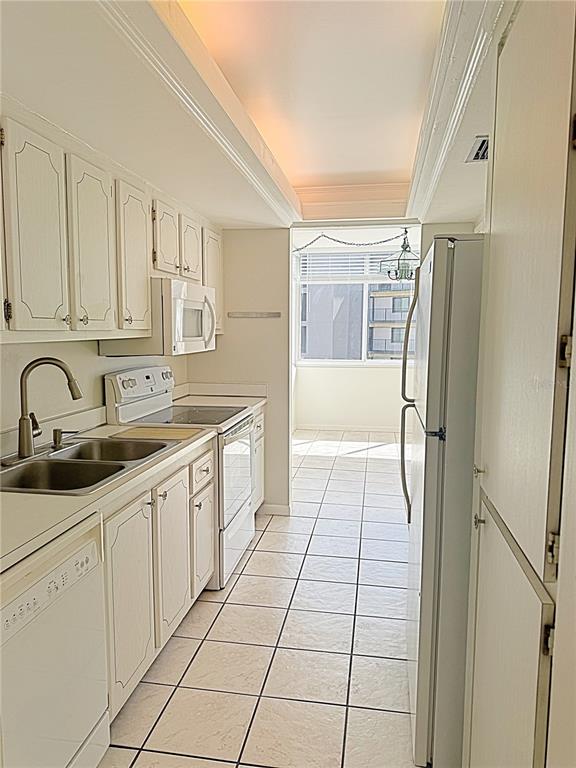 660 Island Way, Unit 607 Clearwater, FL 33767 - Photo 14 of 56