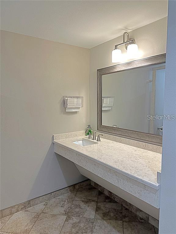 660 Island Way, Unit 607 Clearwater, FL 33767 - Photo 39 of 56