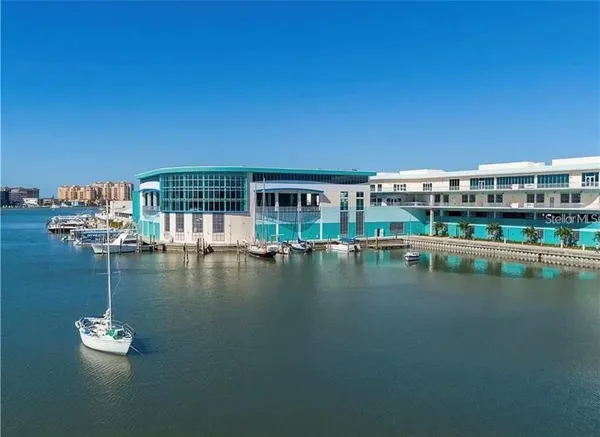 $2,000 | 660 Island Way, Unit 607, Clearwater, FL 33767