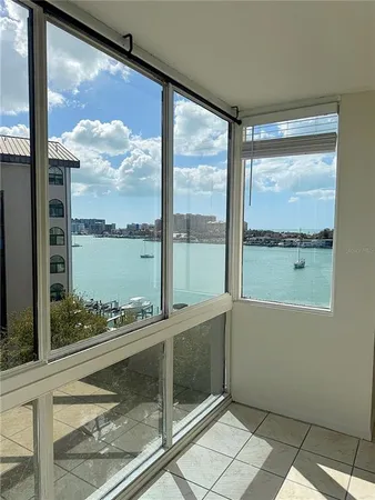 $2,000 | 660 Island Way, Unit 607, Clearwater, FL 33767