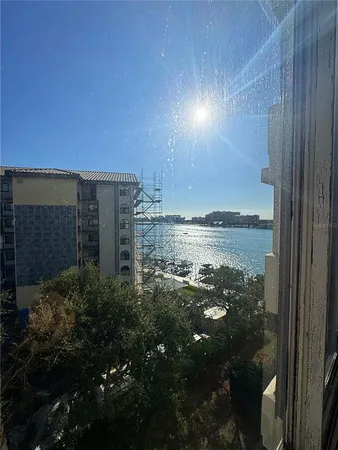 $2,000 | 660 Island Way, Unit 607, Clearwater, FL 33767