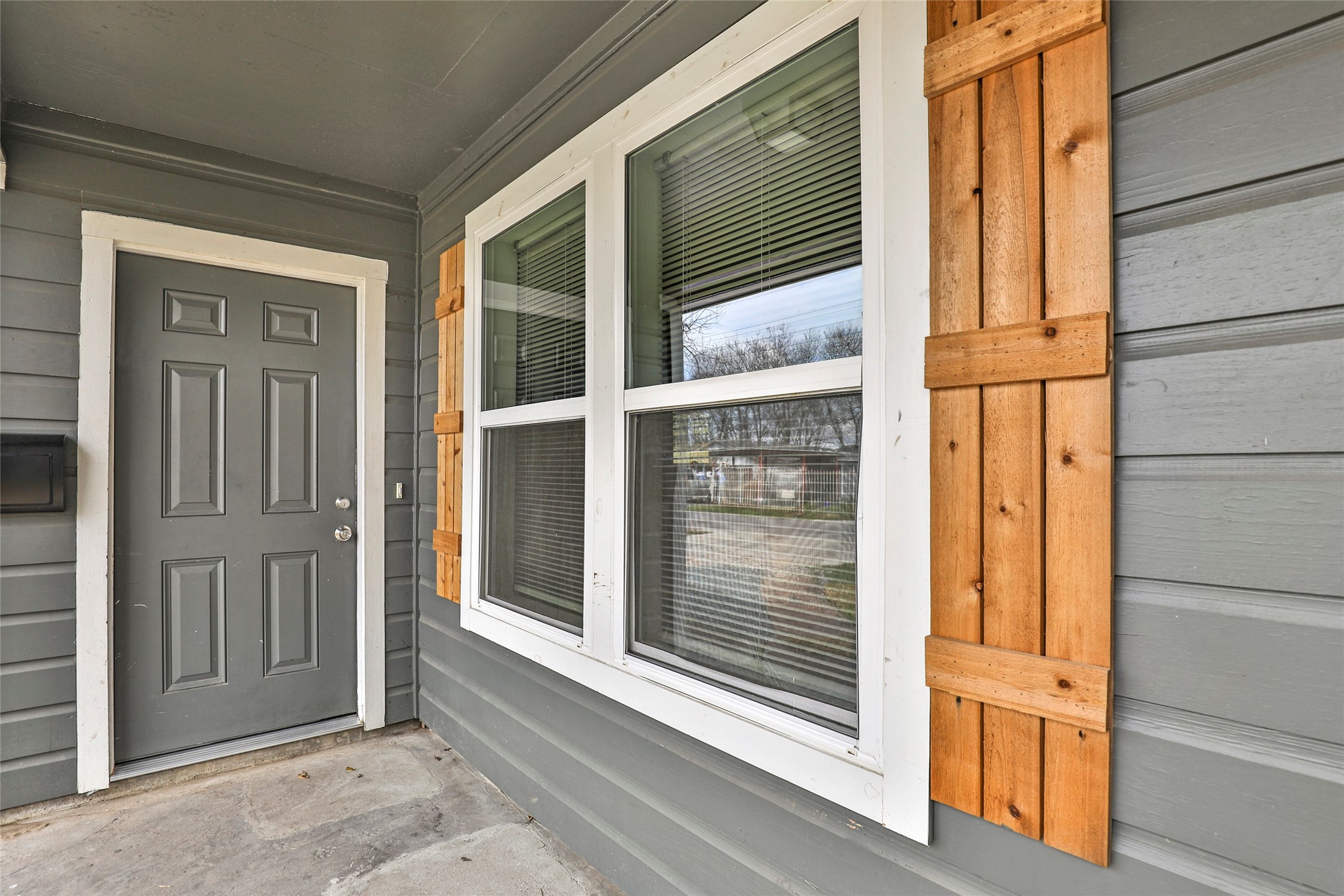 6721 Madrid Street Houston, TX 77021 - Photo 2 of 19