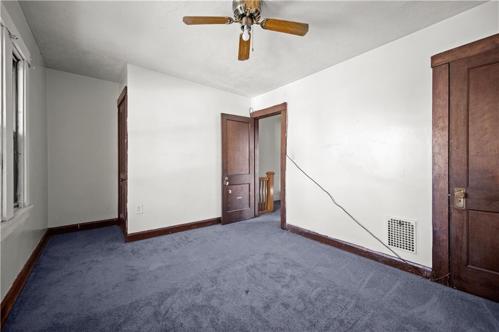 534 Howard Street East Pittsburgh, PA 15112 - Photo 11 of 12