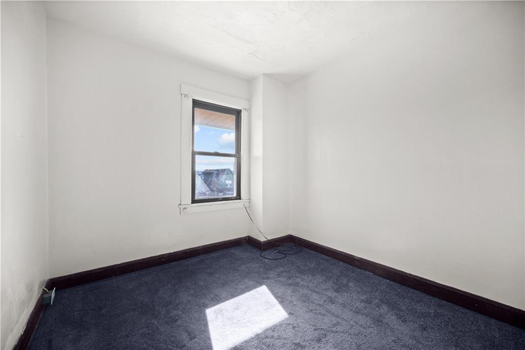 534 Howard Street East Pittsburgh, PA 15112 - Photo 8 of 12
