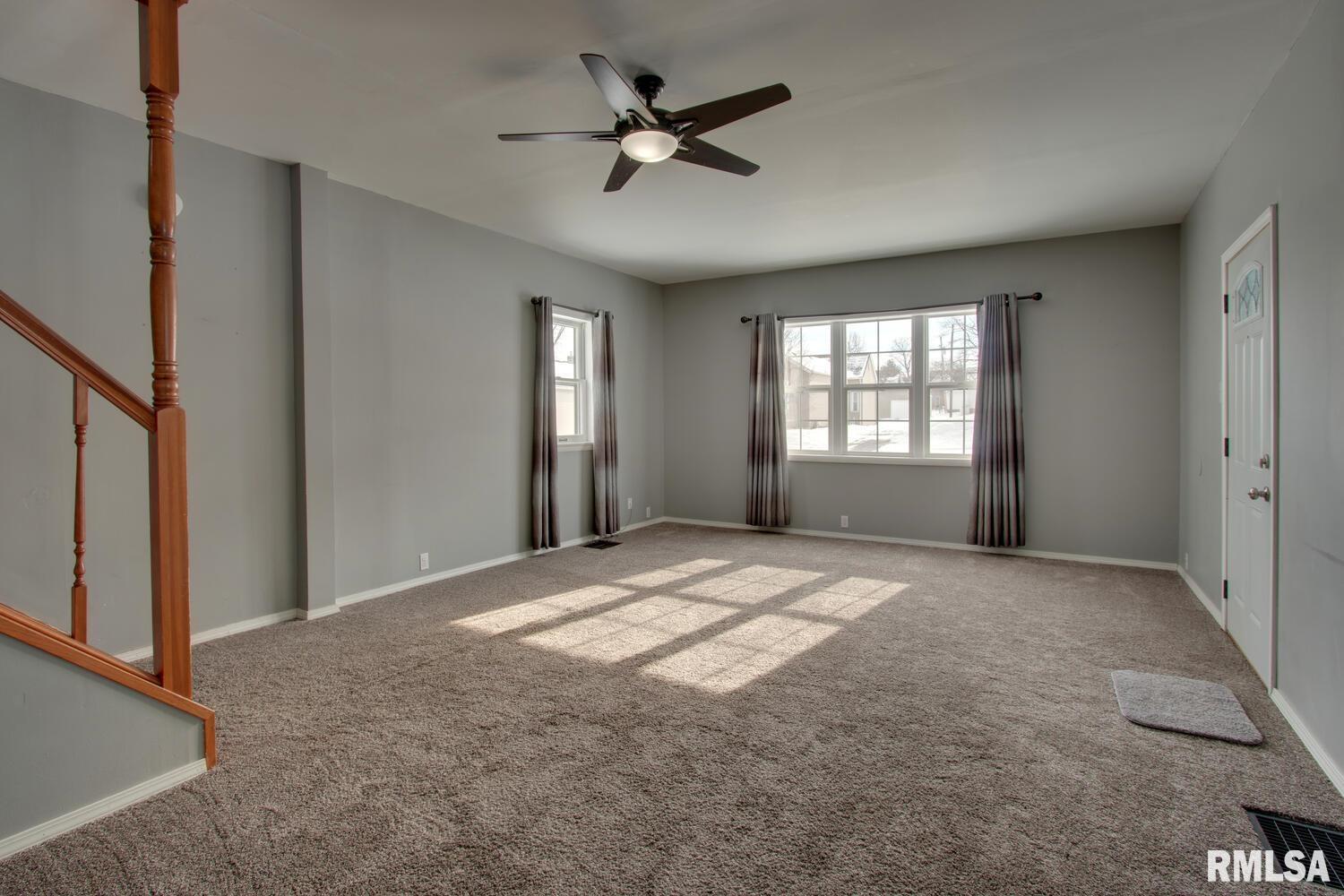 1415 Elm Street Quincy, IL 62301 - Photo 4 of 8 Gallery Image 4