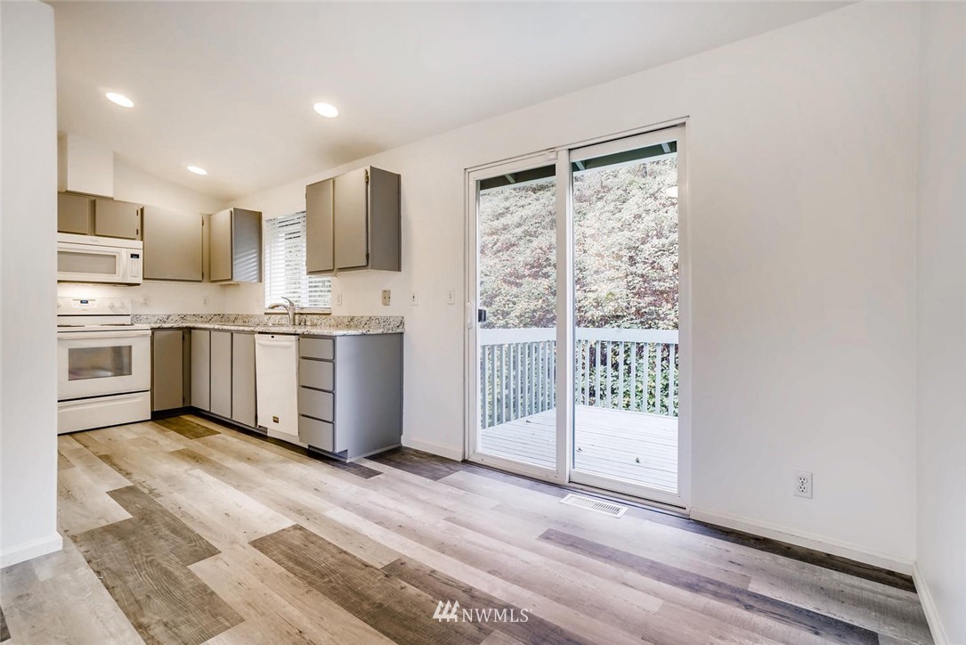 498 9th Street Sultan, WA 98294 - Photo 8 of 25 Gallery Image 8