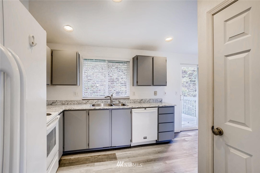 498 9th Street Sultan, WA 98294 - Photo 10 of 25 Gallery Image 10