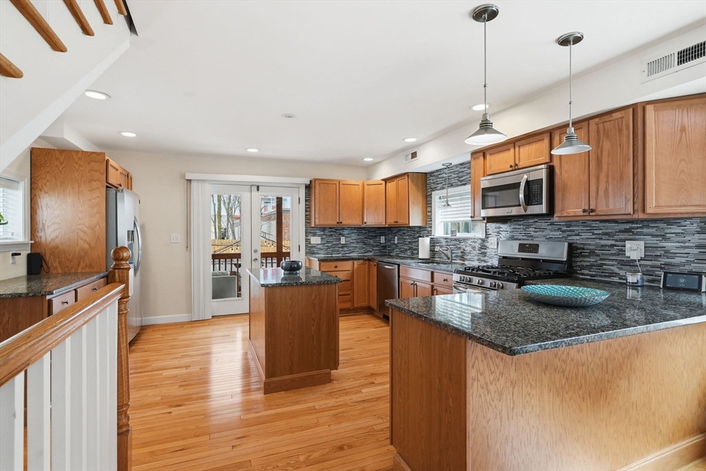 18 Winter Street Everett, MA 02149 - Photo 12 of 41