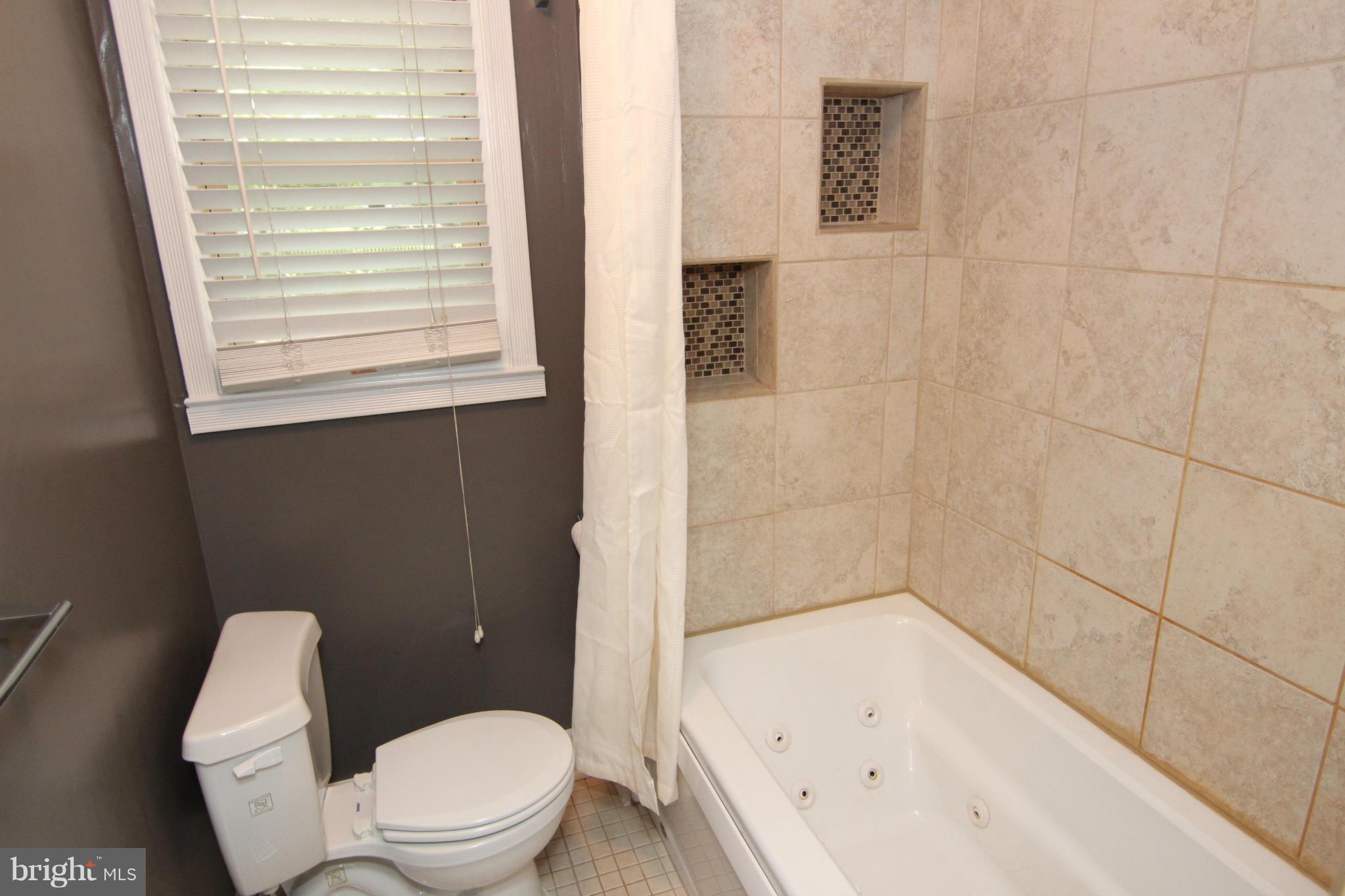226 Magothy Road Pasadena, MD 21122 - Photo 17 of 30 Bath