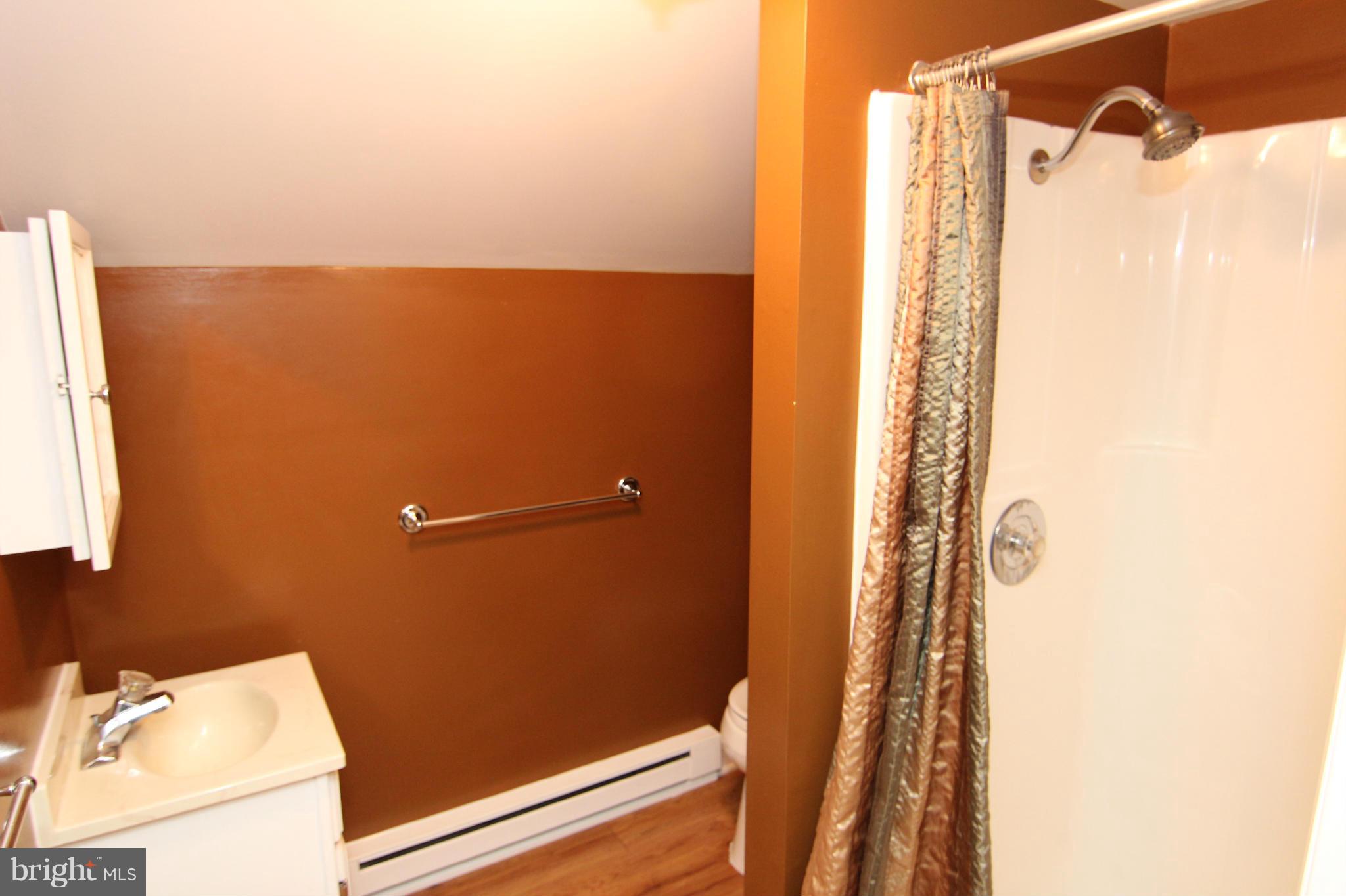 226 Magothy Road Pasadena, MD 21122 - Photo 22 of 30 Bath (Master)
