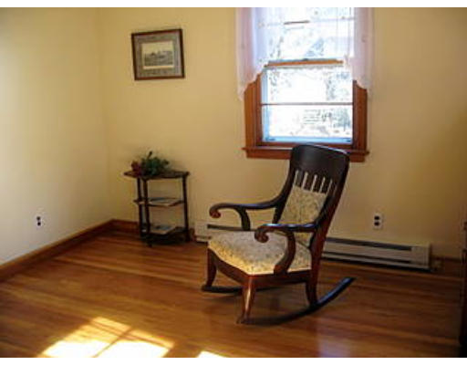 162 Temple Road Waltham, MA 02452 - Photo 6 of 9 Gallery Image 6
