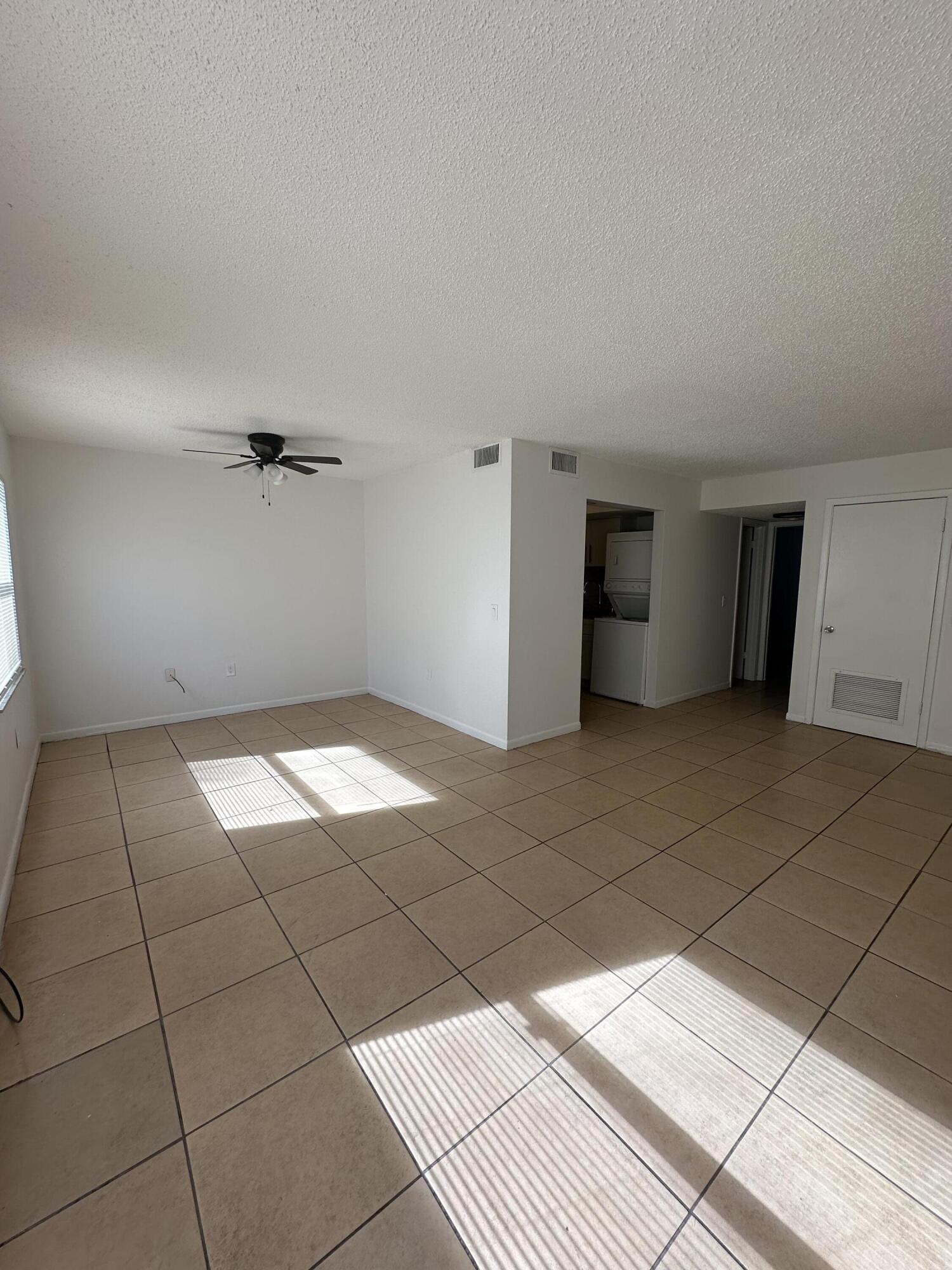 837 Hickory Street, Unit 8 Melbourne, FL 32901 - Photo 5 of 20 LR