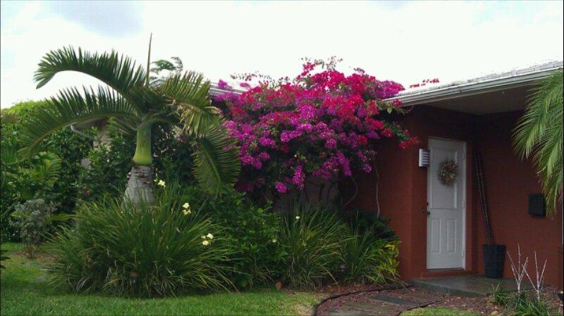 773 Northwest 6th Drive Boca Raton, FL 33486 - Photo 3 of 21 Entrance