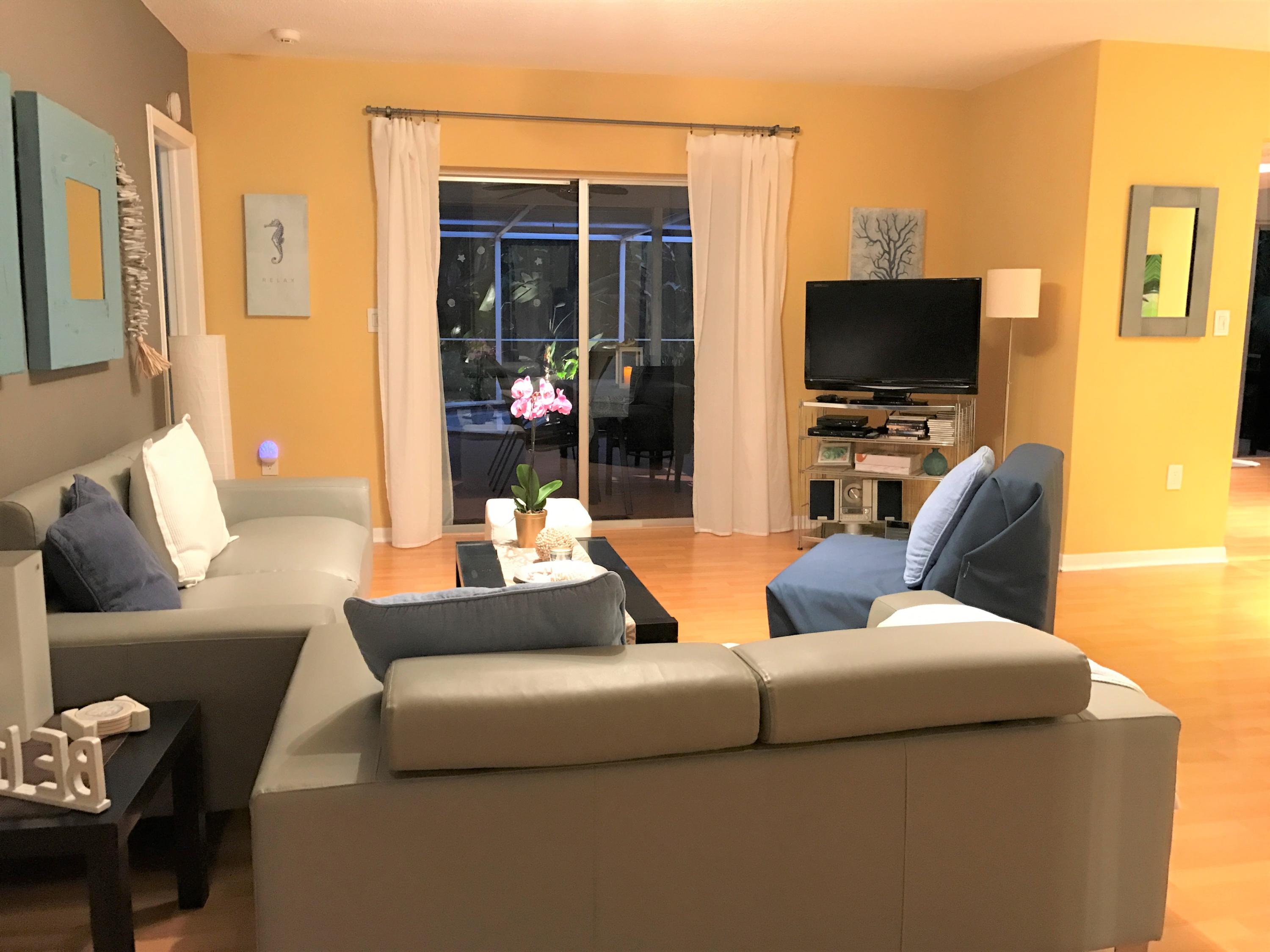 773 Northwest 6th Drive Boca Raton, FL 33486 - Photo 10 of 21 Living Area