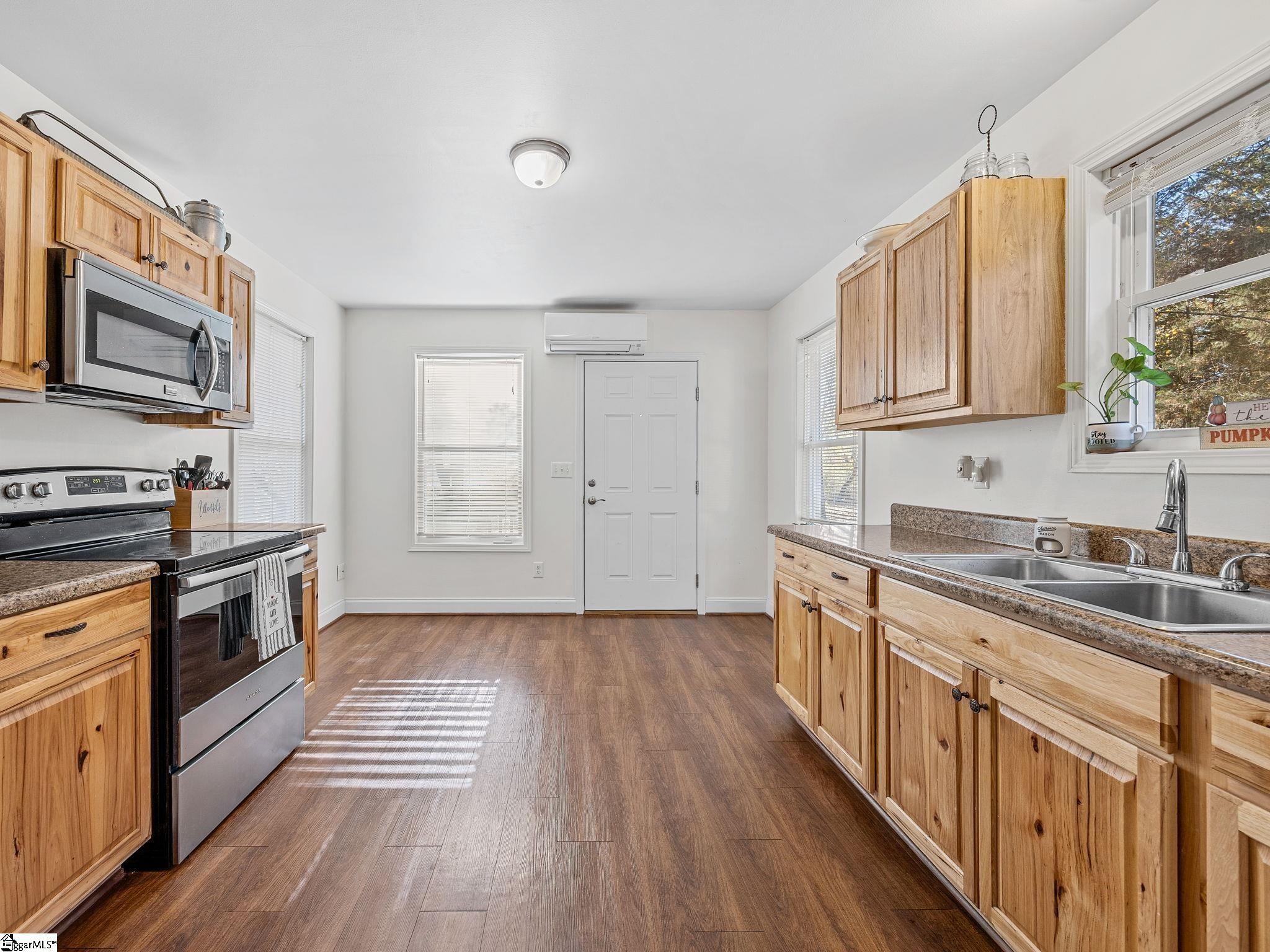 131 McGinnis Road Chesnee, SC 29323 - Photo 12 of 30