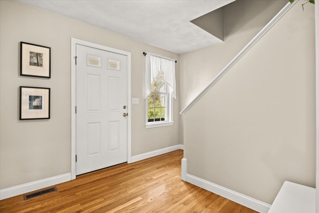 27 Brian Road Bridgewater, MA 02324 - Photo 10 of 42