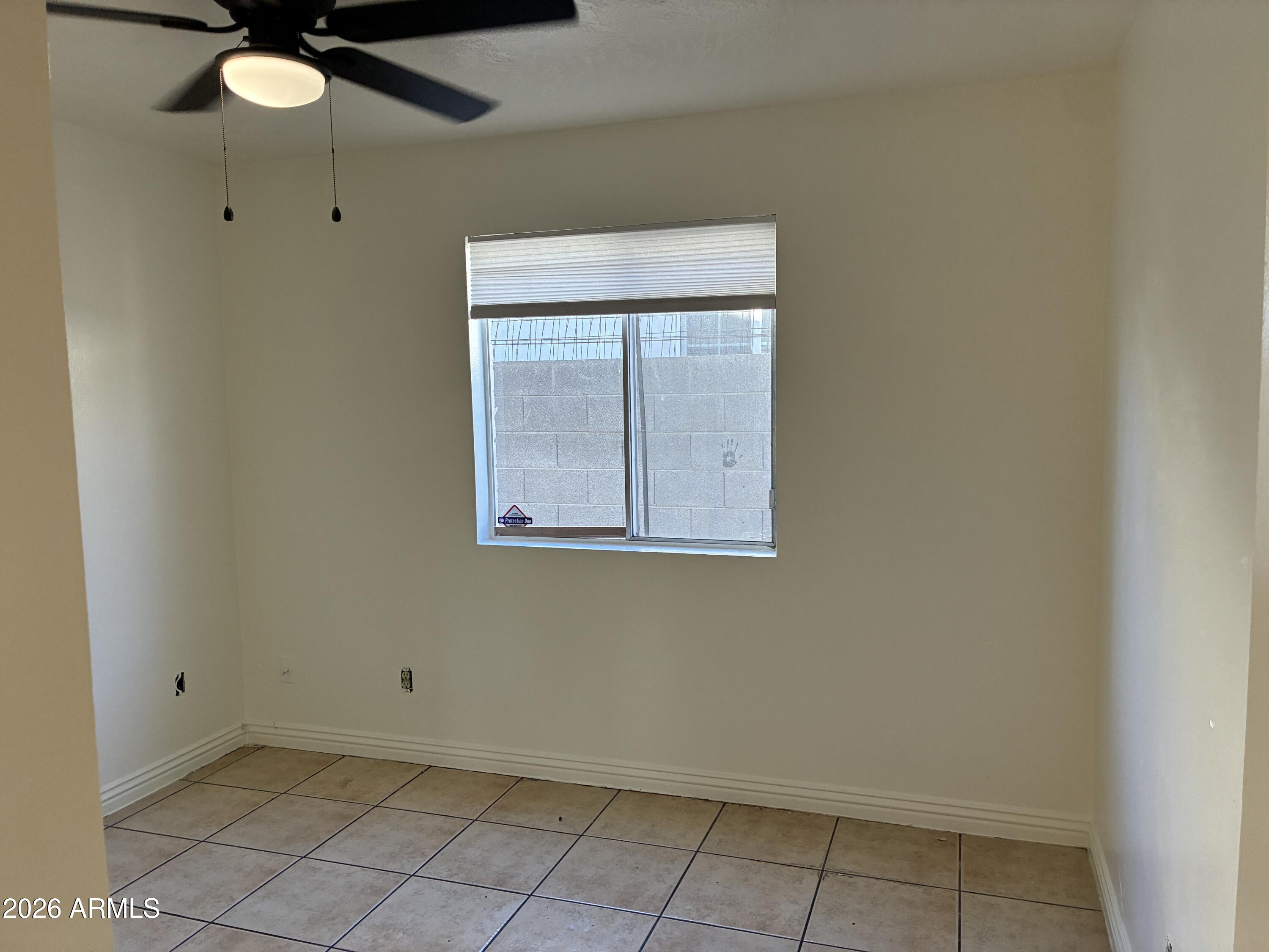 8819 West Roma Avenue Phoenix, AZ 85037 - Photo 21 of 32 IMG_8215