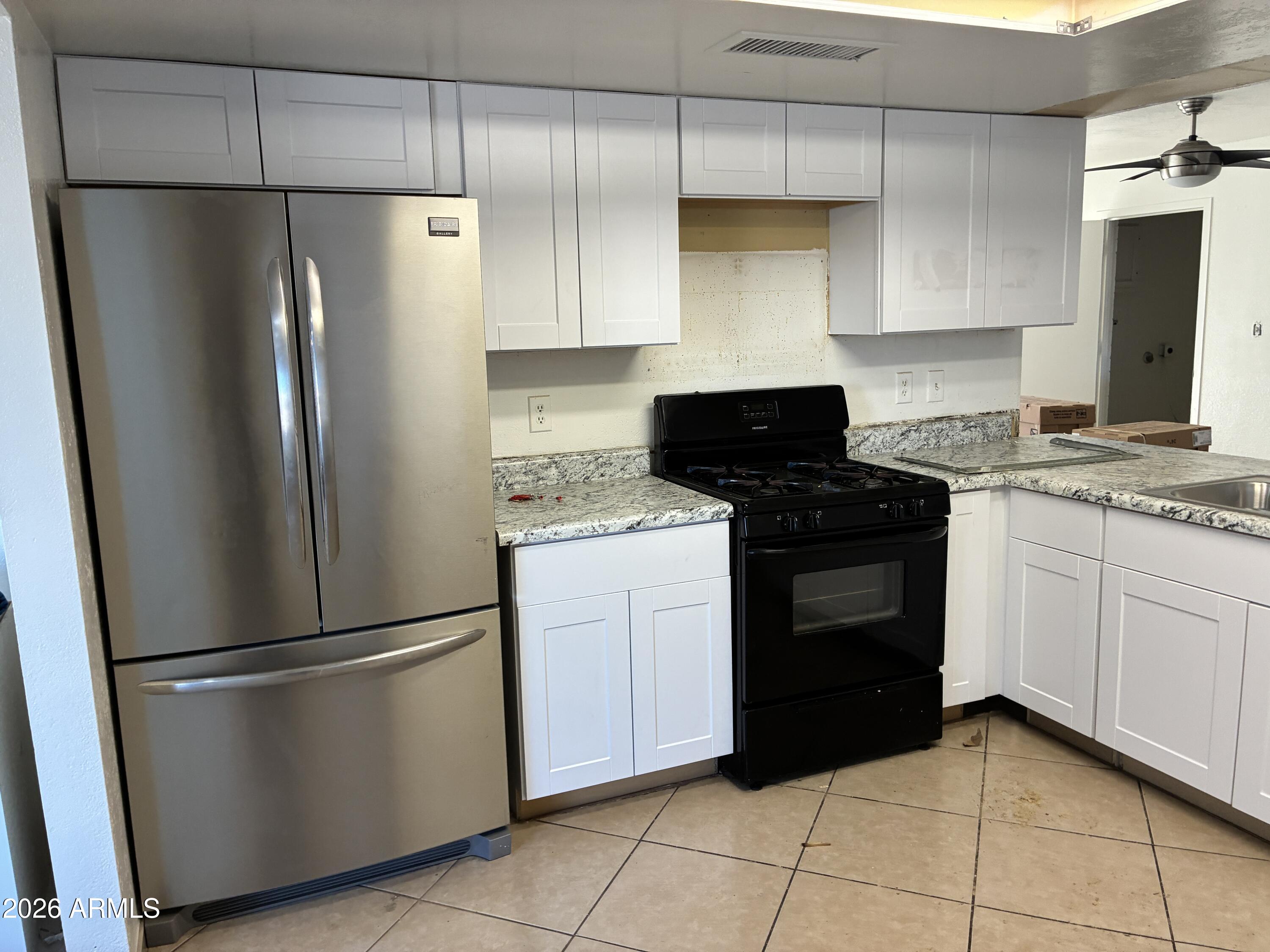 8819 West Roma Avenue Phoenix, AZ 85037 - Photo 5 of 32 IMG_8194