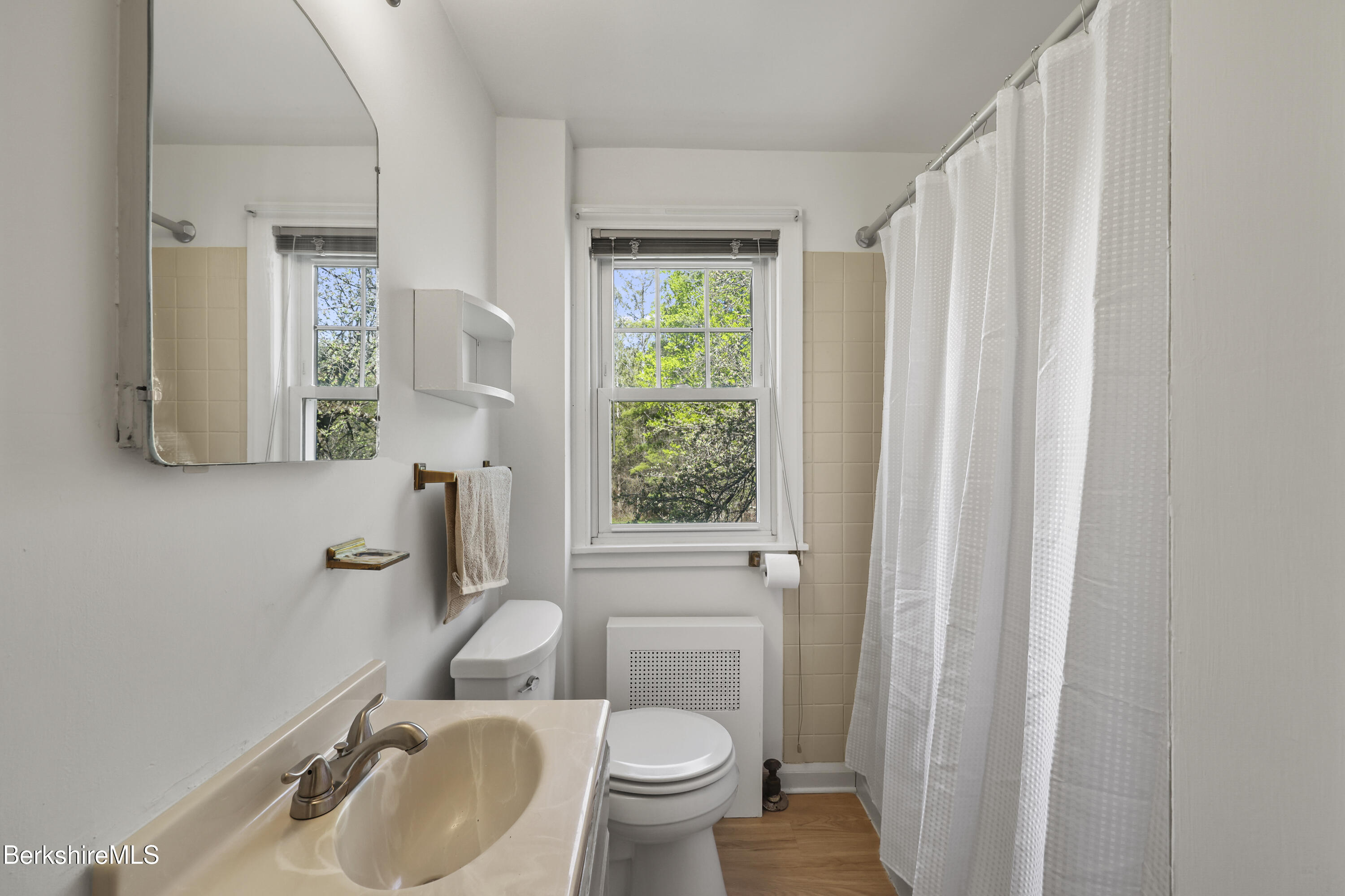 194 Eleanor Road Pittsfield, MA 01201 - Photo 20 of 39 110 Bathroom One