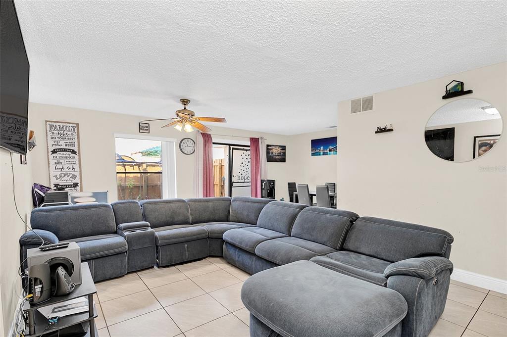 1612 Sandy Point Square, Unit 56 Orlando, FL 32807 - Photo 11 of 26