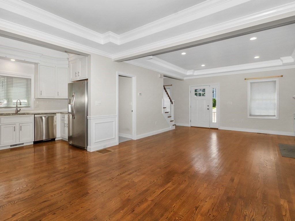 66 Ash Street, Unit 1 Waltham, MA 02453 - Photo 6 of 39