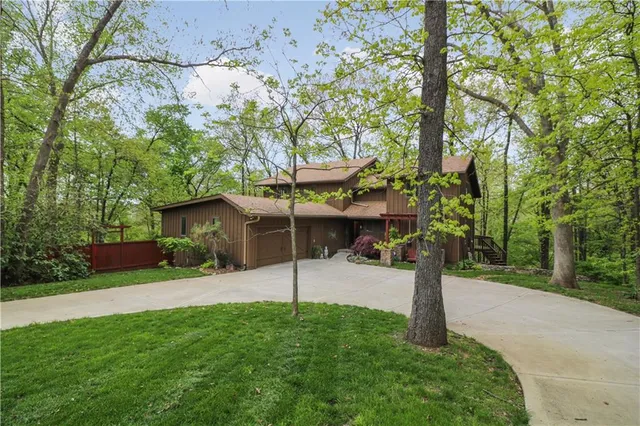 $474,000 | 12 Woodland Trail, Warrensburg, MO 64093