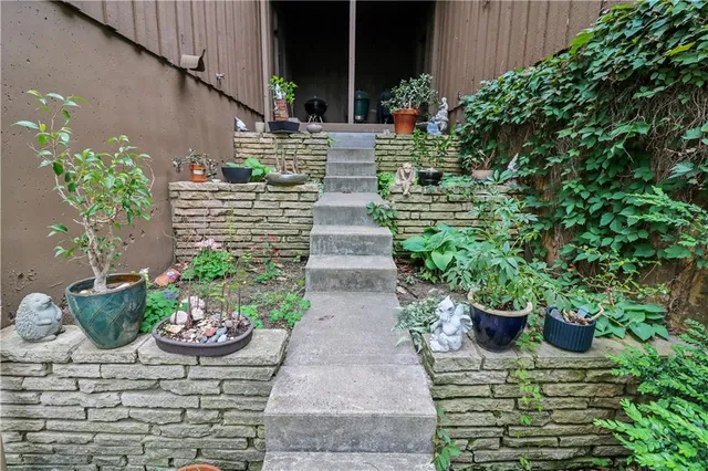 $474,000 | 12 Woodland Trail, Warrensburg, MO 64093