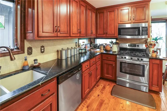 $474,000 | 12 Woodland Trail, Warrensburg, MO 64093