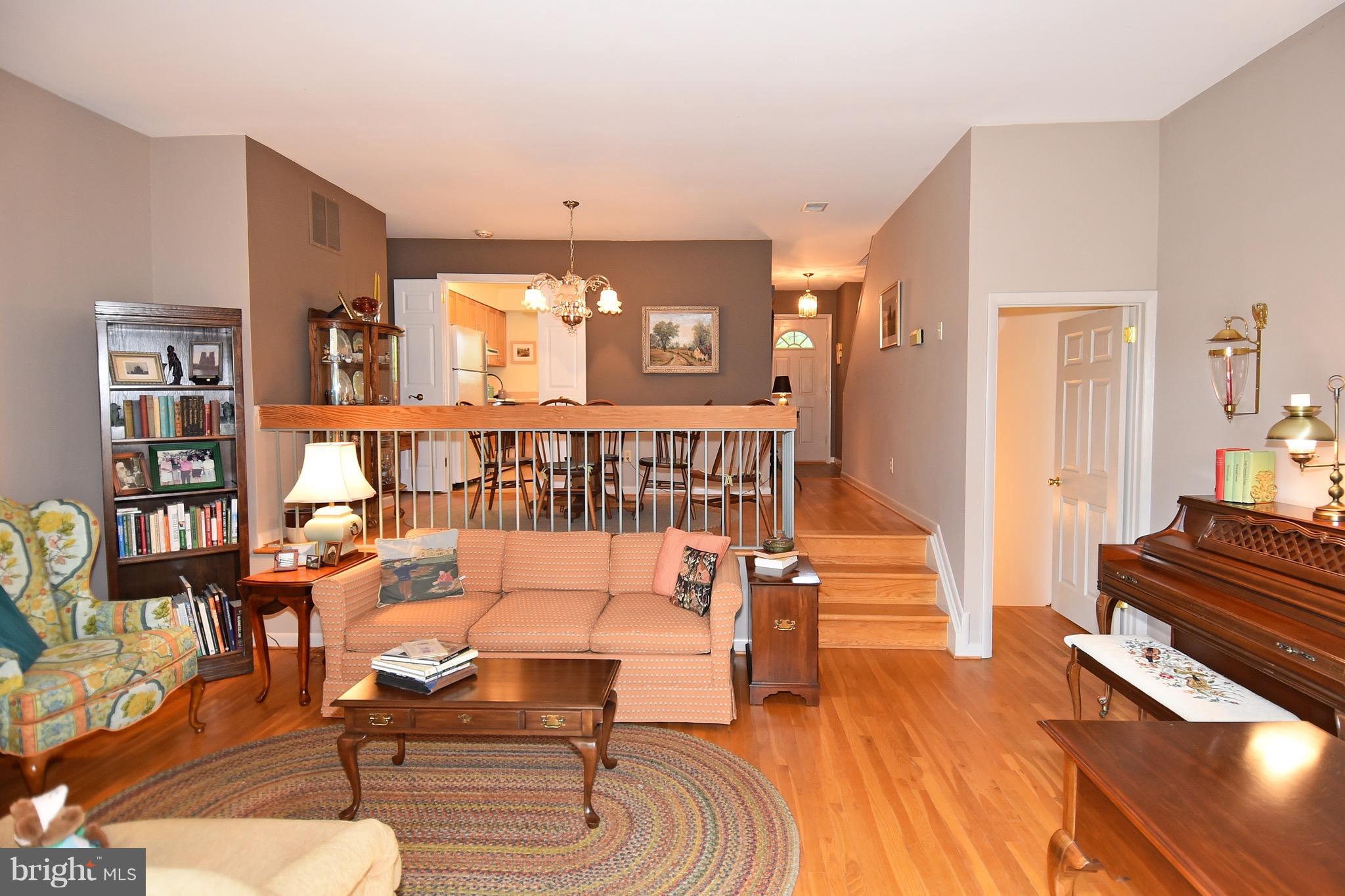 11605 Golf Course Square Reston, VA 20191 - Photo 11 of 30 Living Room