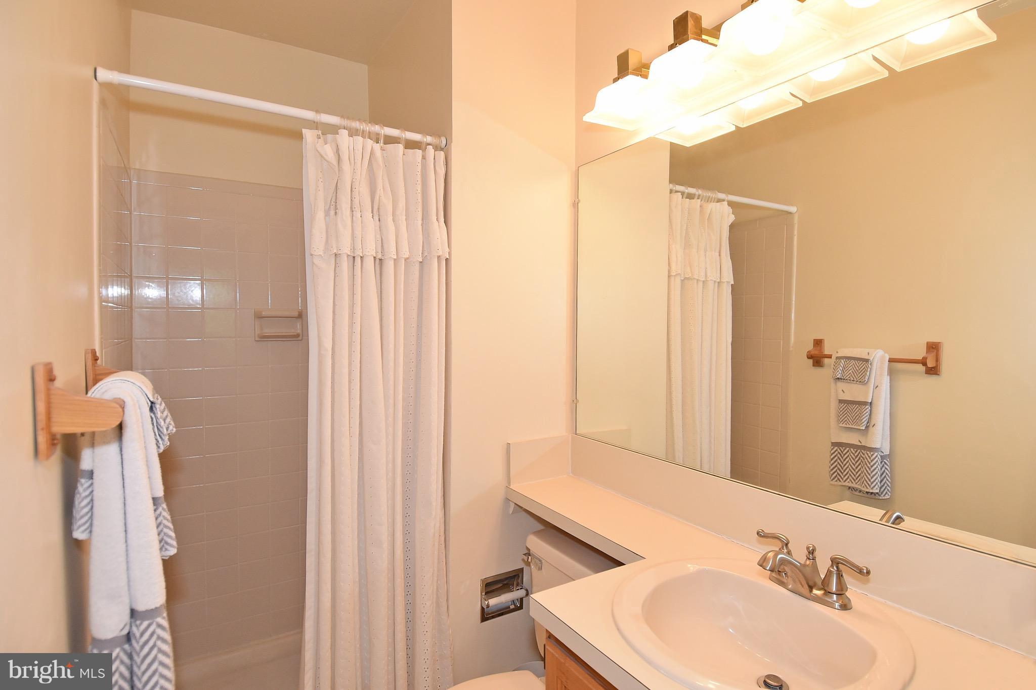 11605 Golf Course Square Reston, VA 20191 - Photo 18 of 30 Bath