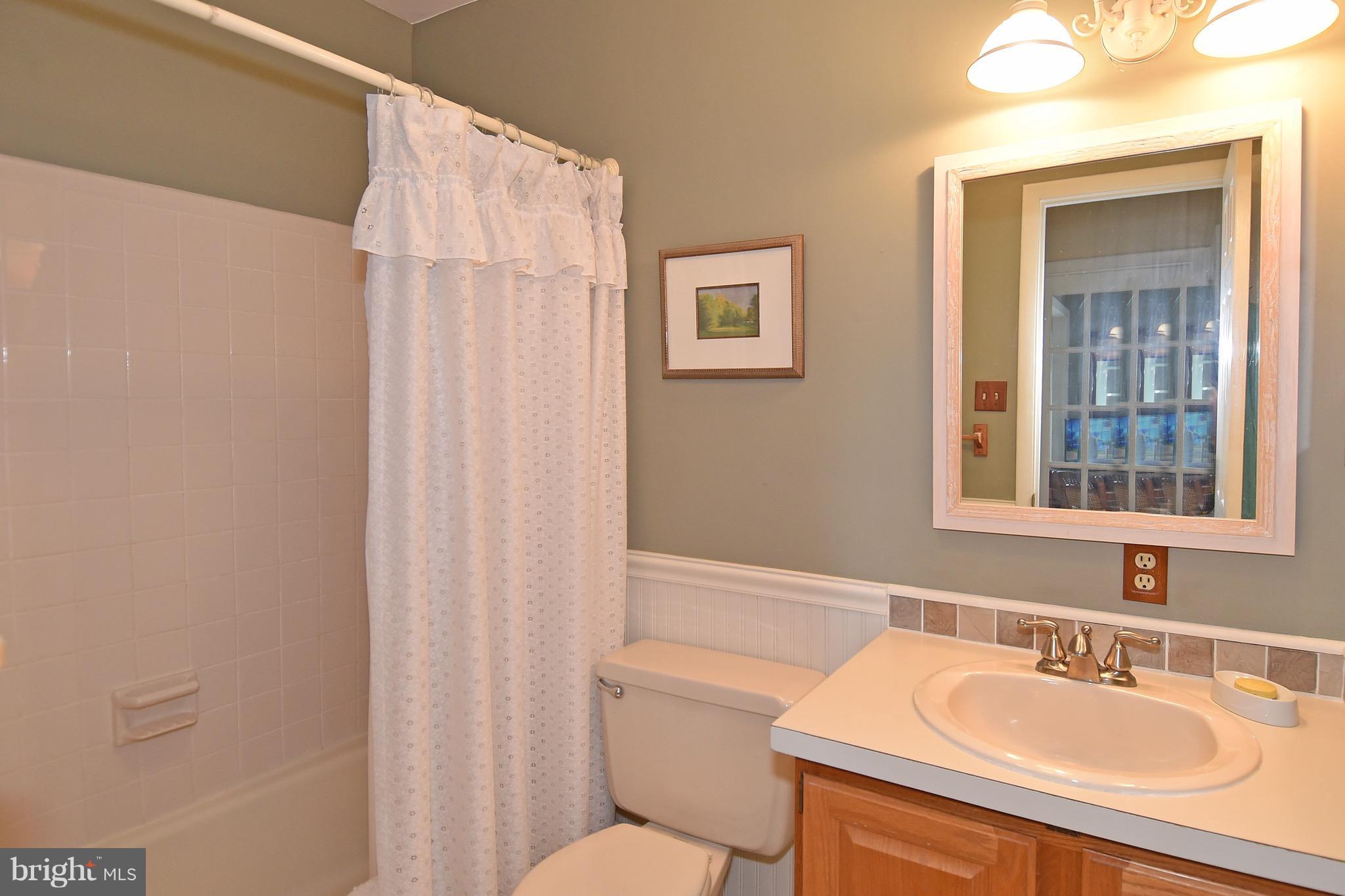 11605 Golf Course Square Reston, VA 20191 - Photo 24 of 30 Bath