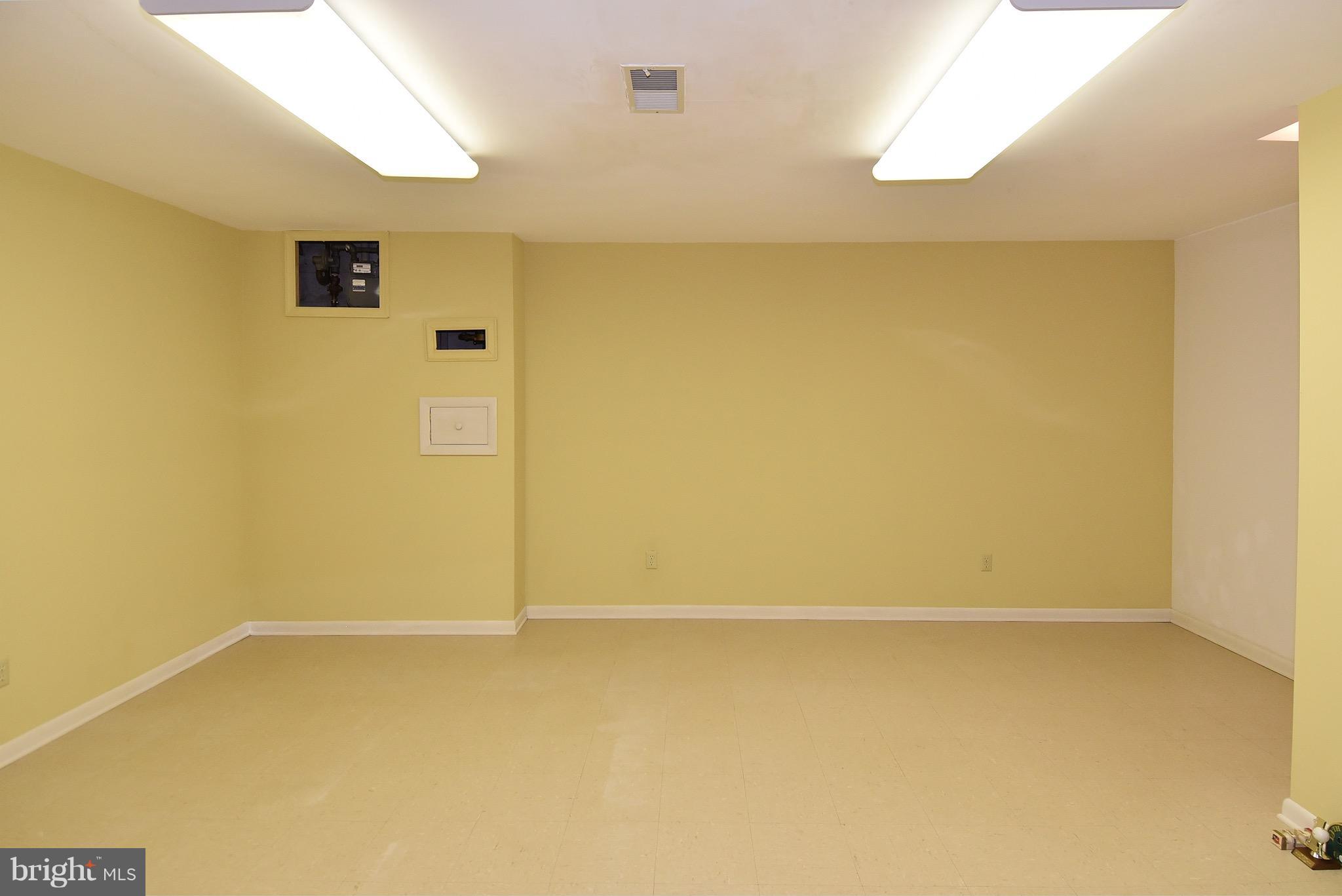 11605 Golf Course Square Reston, VA 20191 - Photo 26 of 30 Basement