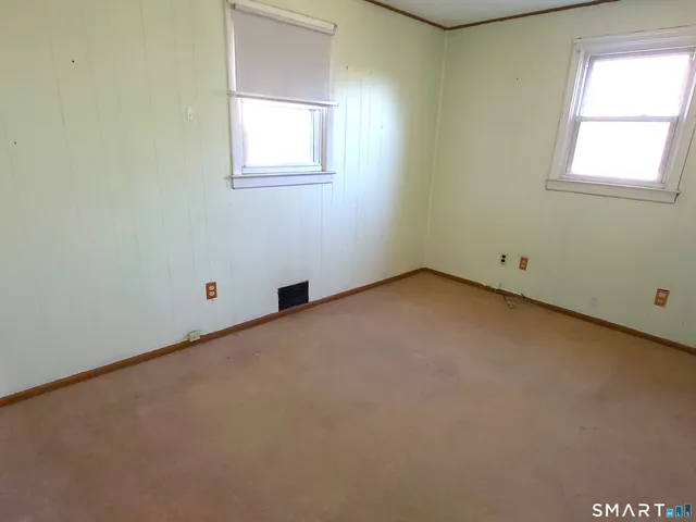 $269,900 | 19 Bancroft Road, Vernon, CT 06066