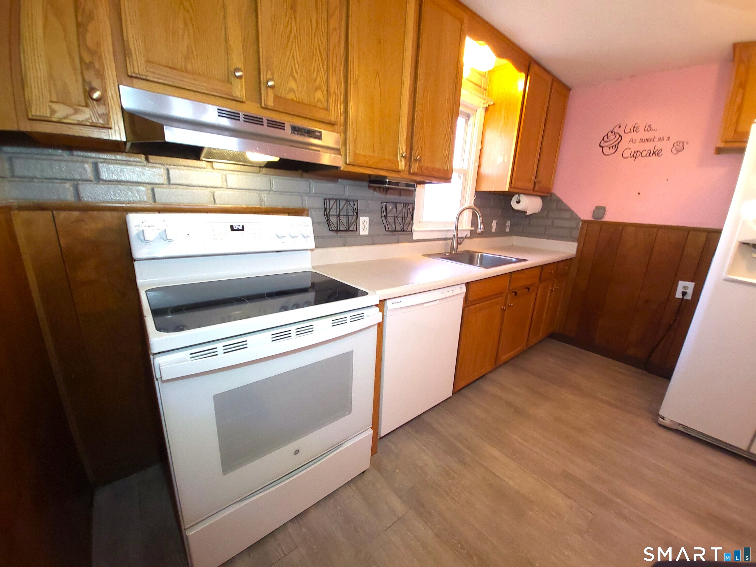 19 Bancroft Road Vernon, CT 06066 - Photo 5 of 28