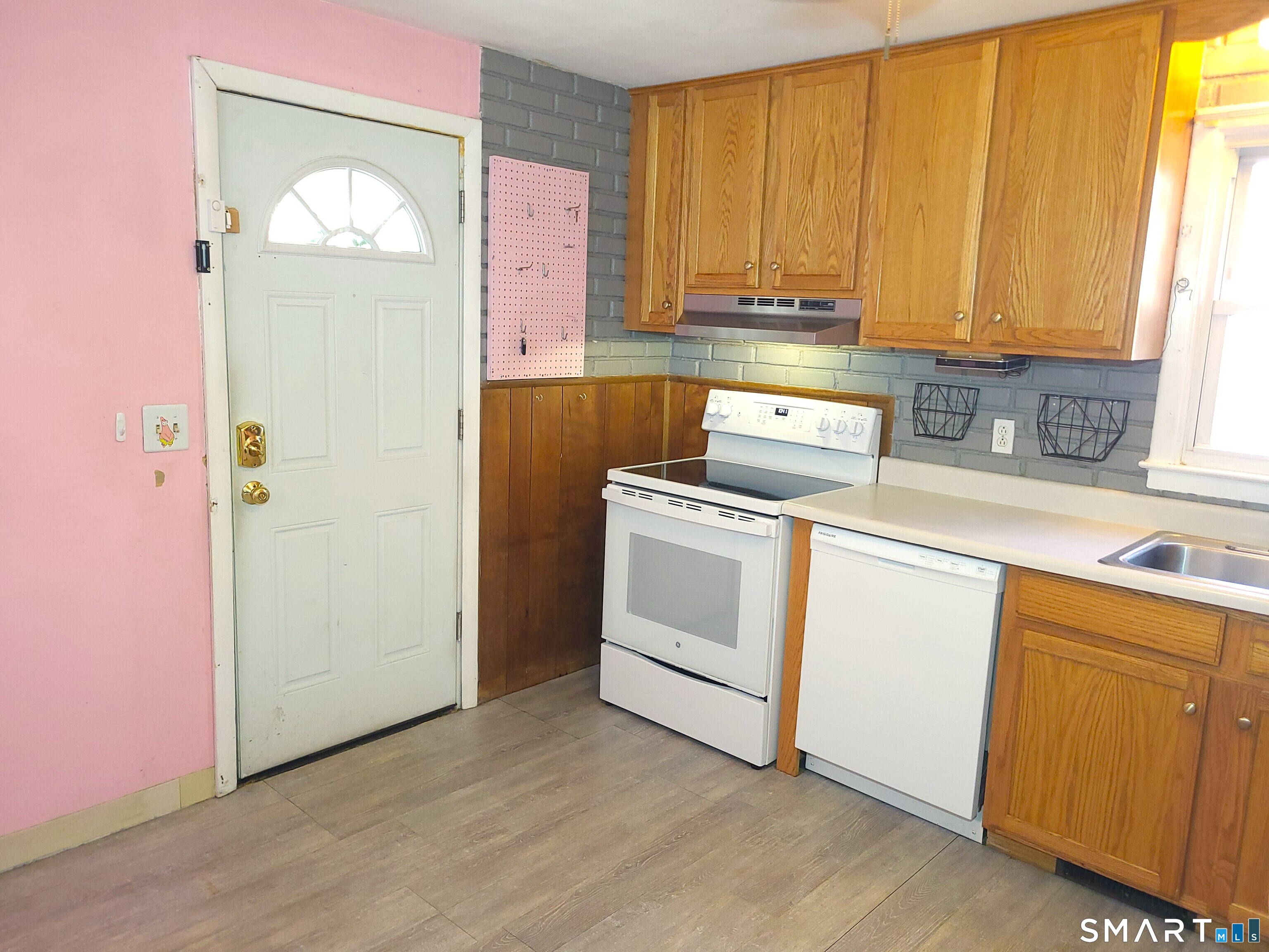 19 Bancroft Road Vernon, CT 06066 - Photo 6 of 28