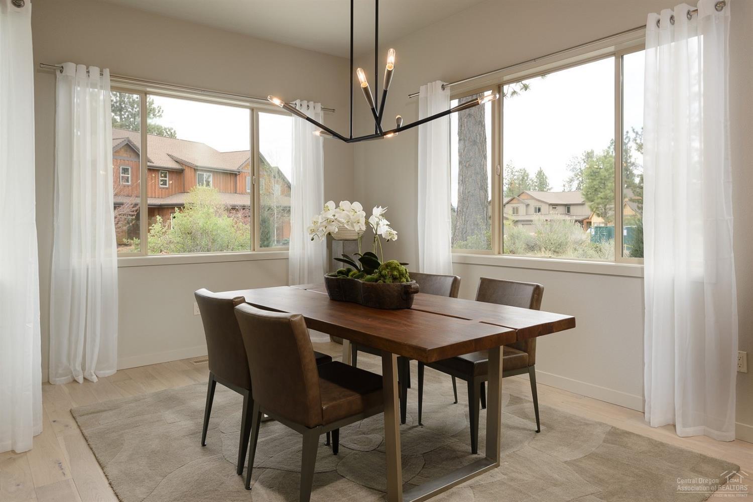 60424 Kangaroo Loop Bend, OR 97702 - Photo 9 of 24 Additional Photo