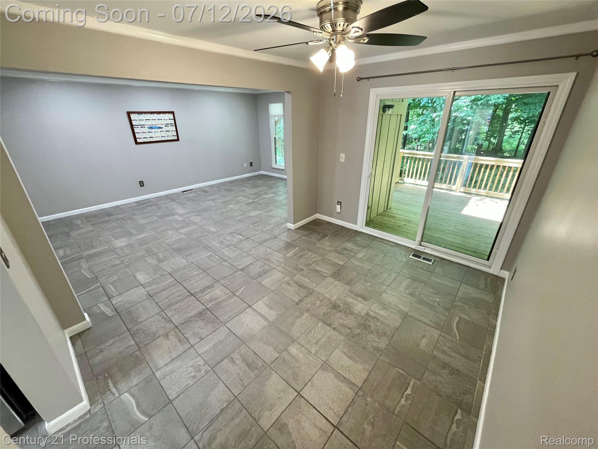 1816 Burning Bush Court Rochester, MI 48309 - Photo 8 of 38 18.jpg