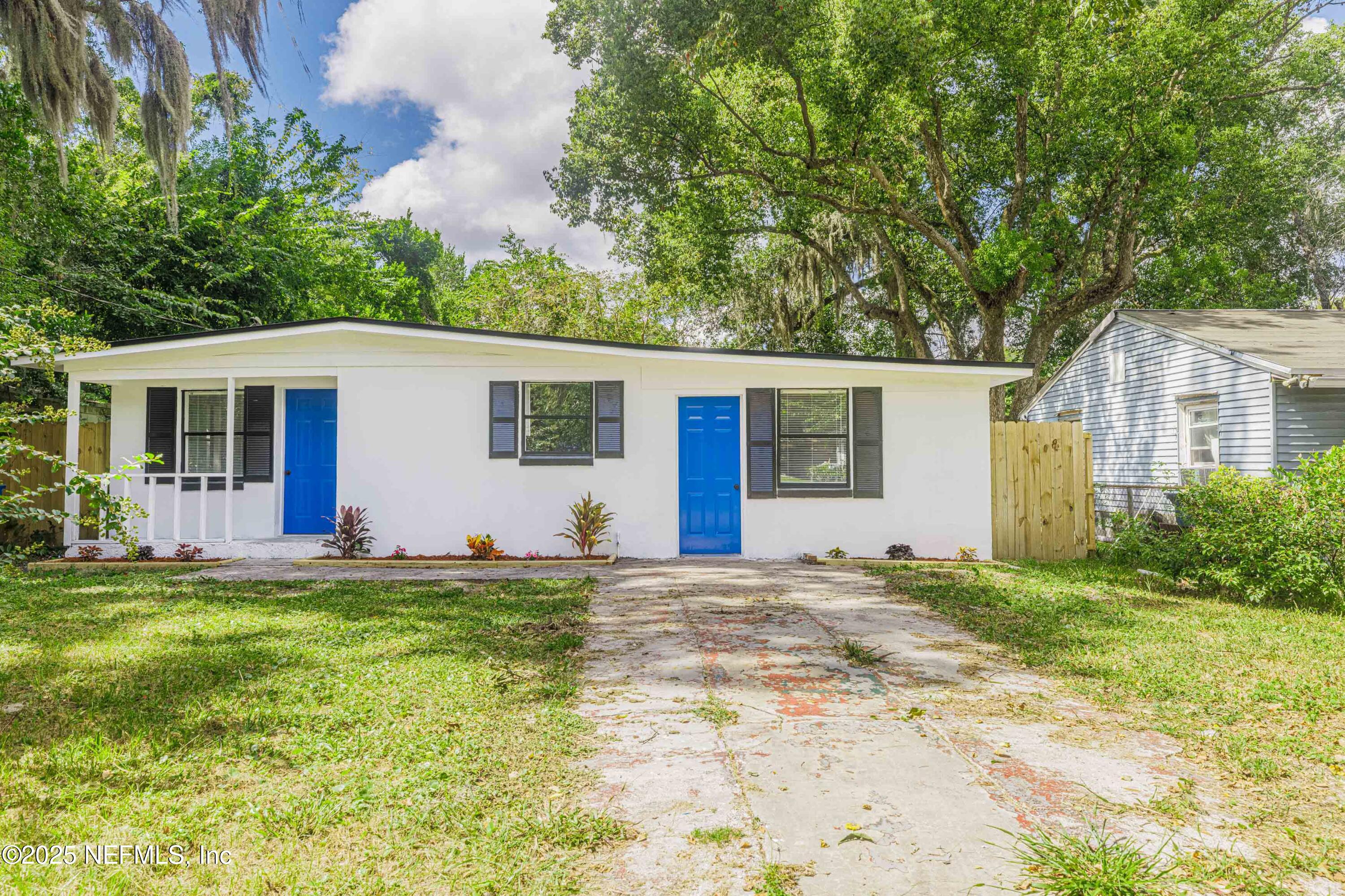 9166 3rd Avenue Jacksonville, FL 32208 - Photo 1 of 23 a house view with a outdoor space