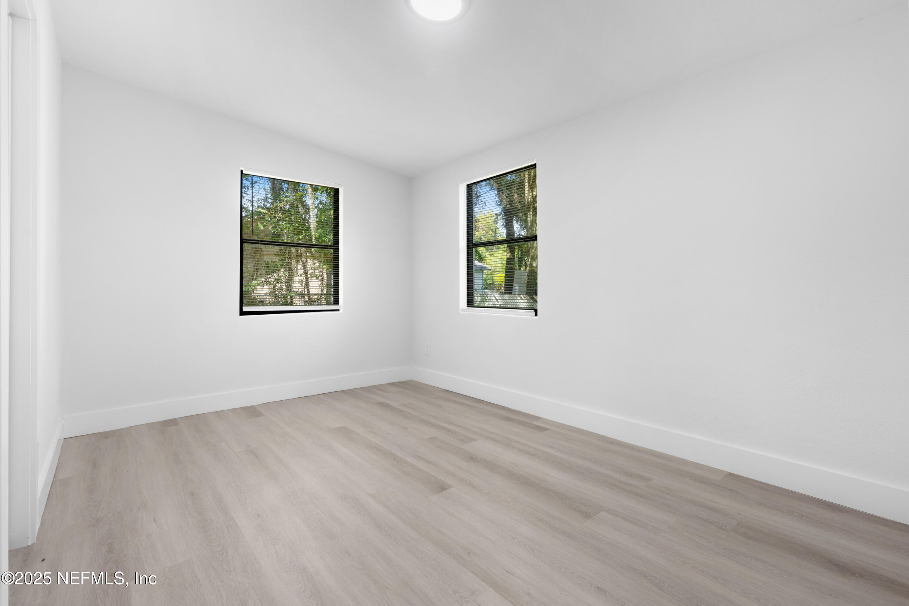 9166 3rd Avenue Jacksonville, FL 32208 - Photo 14 of 23 an empty room with windows