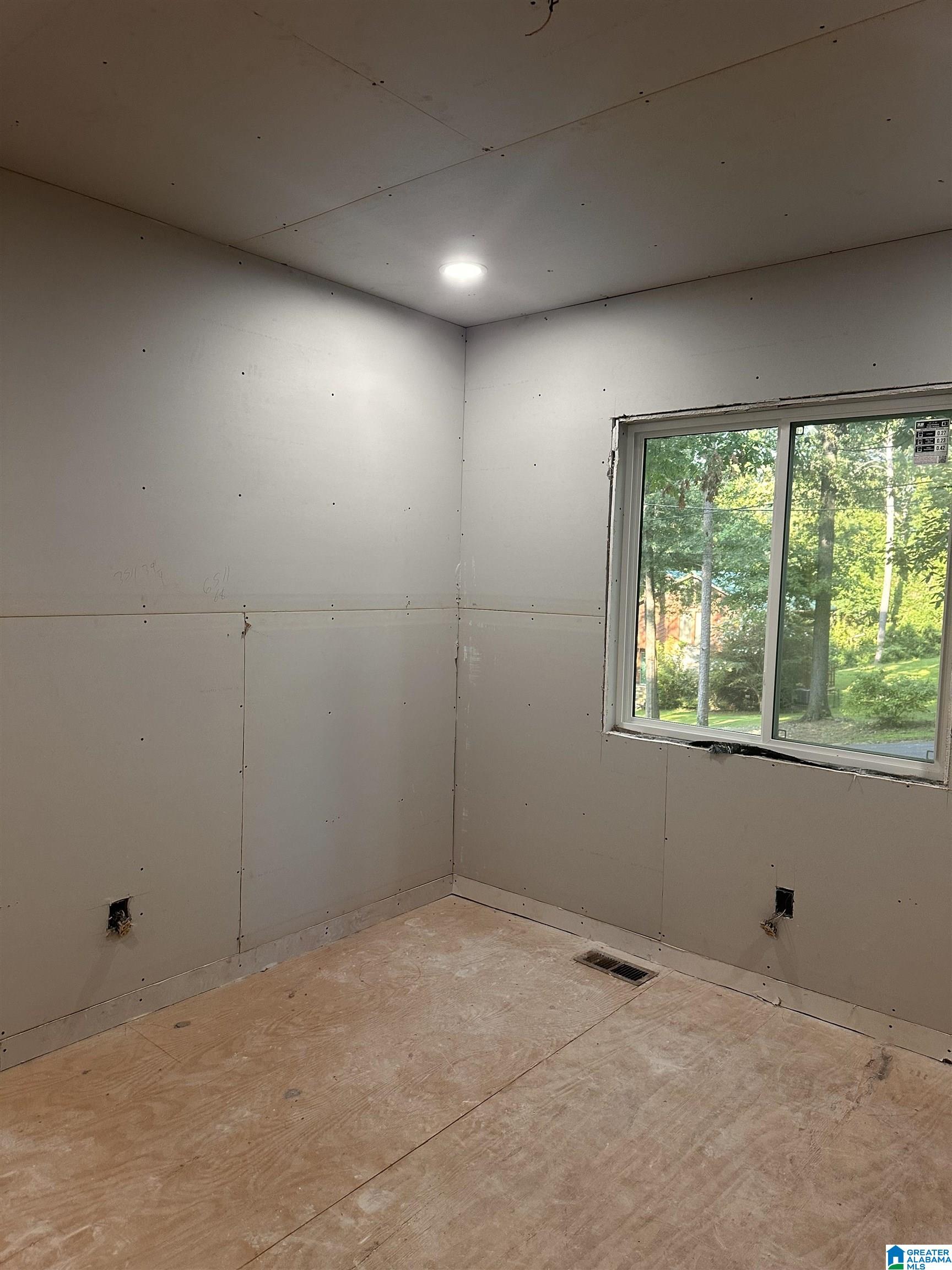 13 Cliff Road Childersburg, AL 35044 - Photo 10 of 14