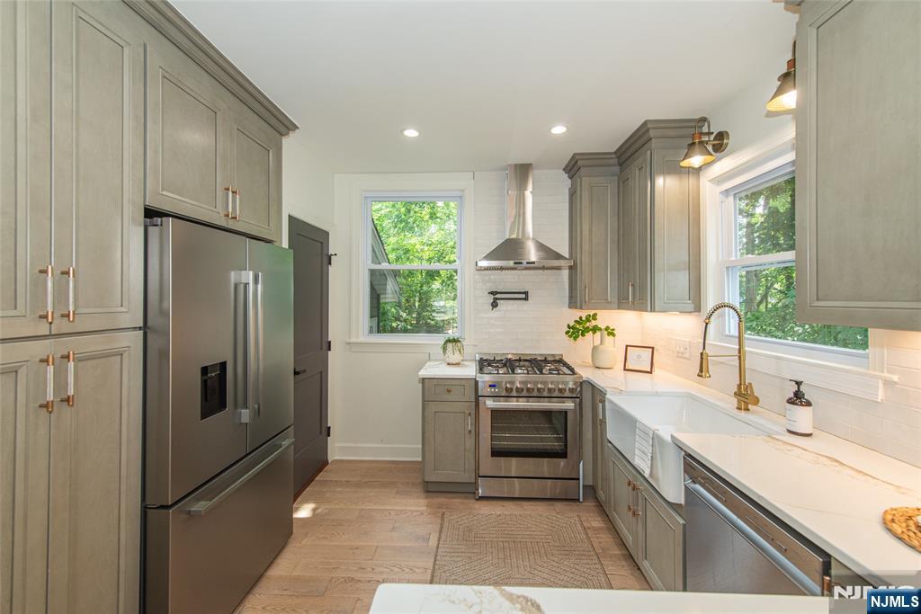 181 Valley Road Montclair, NJ 07042 - Photo 12 of 33