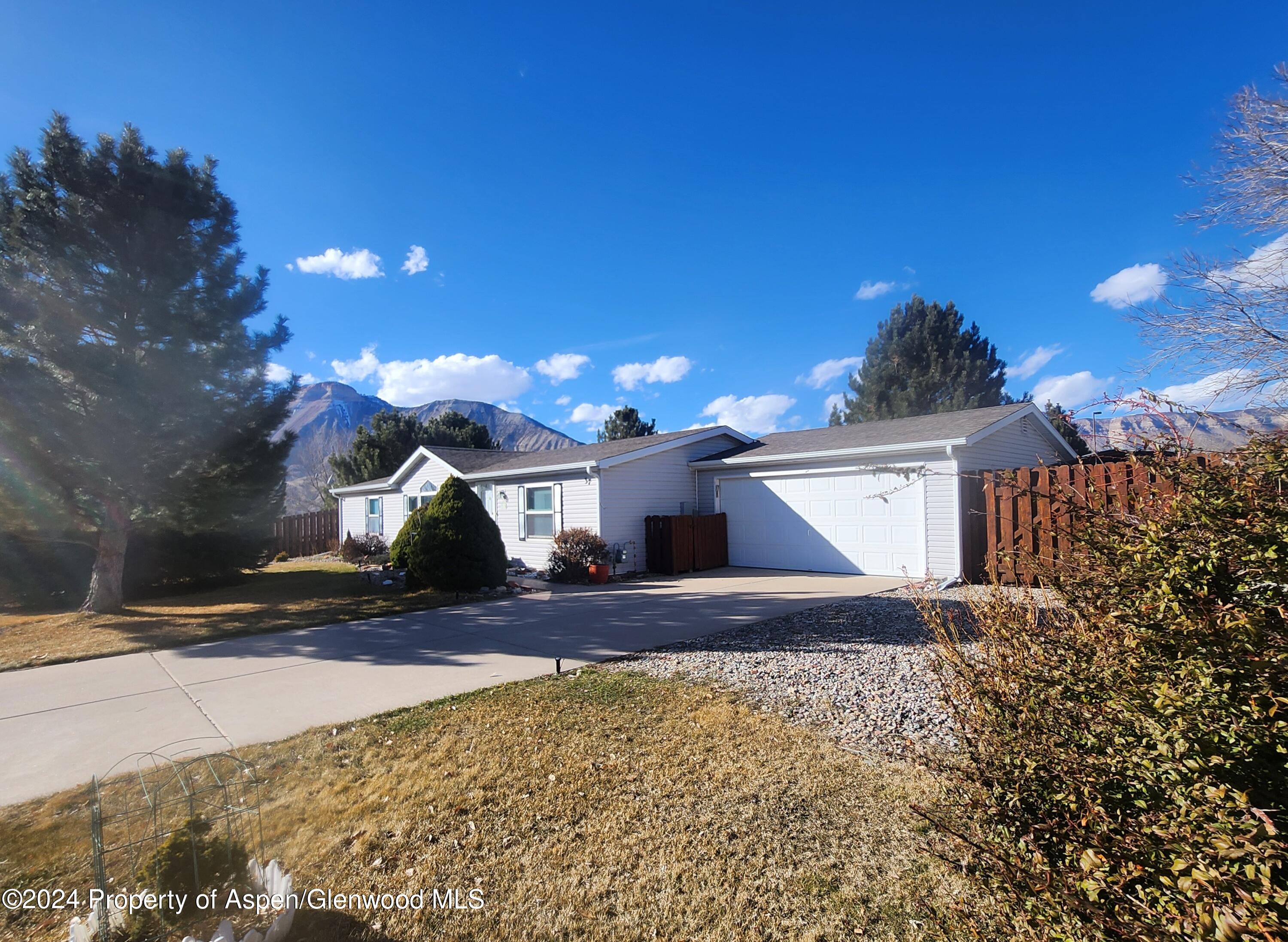 37 Baker Hill Place, Battlement Mesa, CO 81635 Compass
