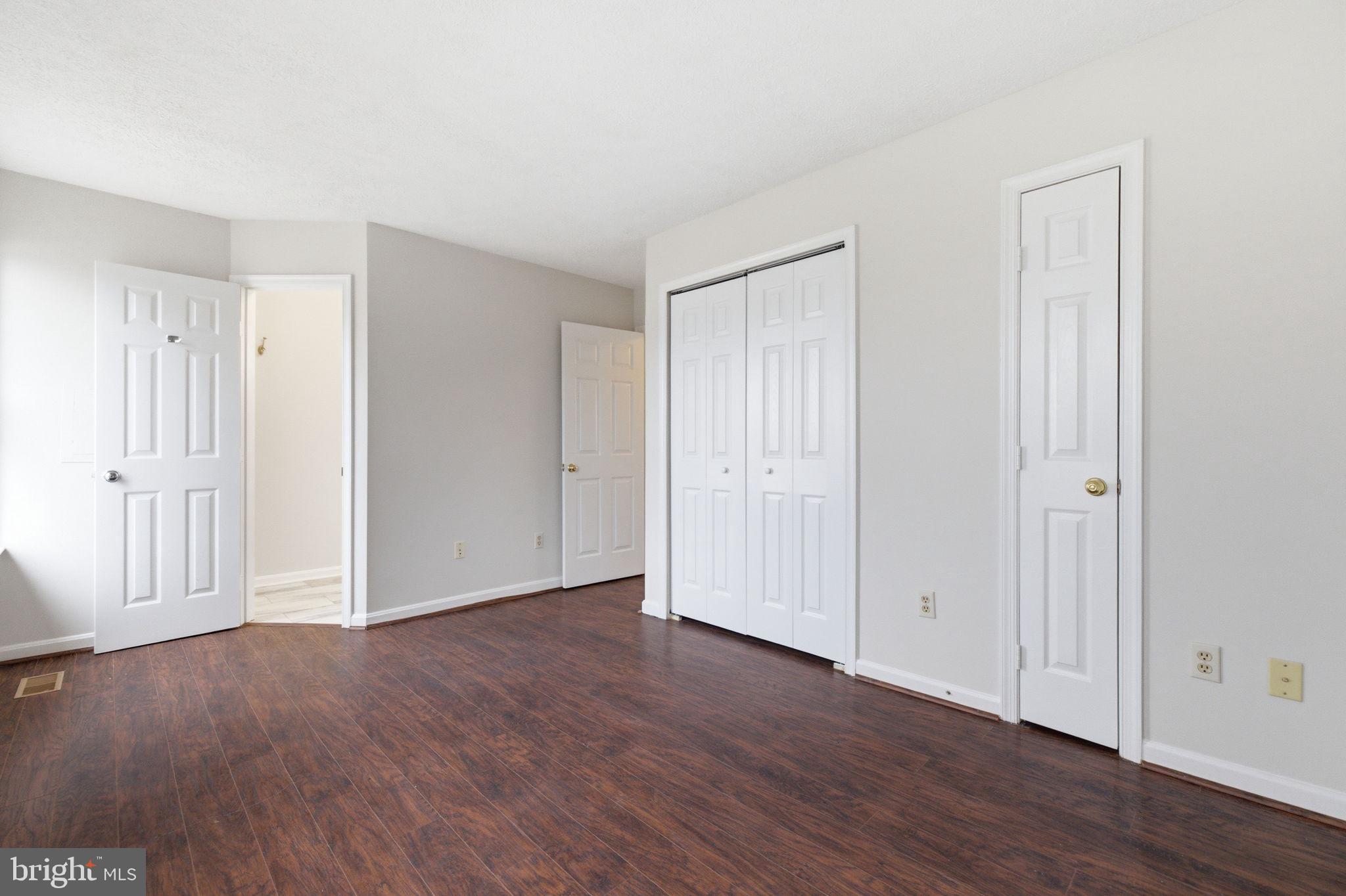 213 Georgetowne Court Stephens City, VA 22655 - Photo 26 of 44 Owners Suite - two closets for ample storage